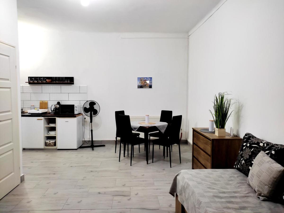 Dunapart Apartment Vác Zewnętrze zdjęcie